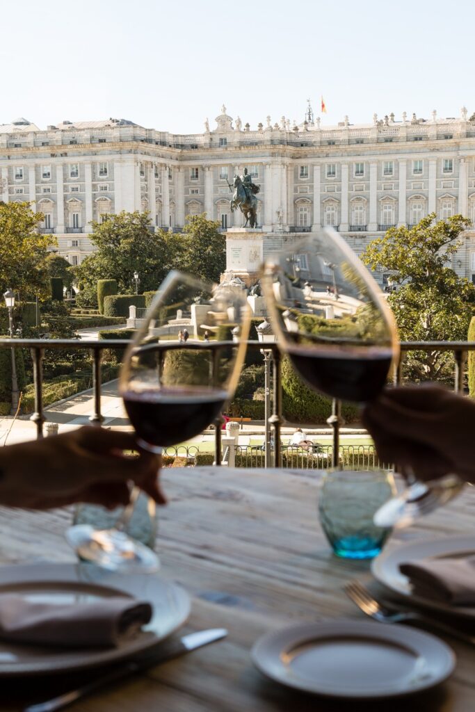 La Lonja del Mar: donde Madrid mira al mar y al Palacio Real