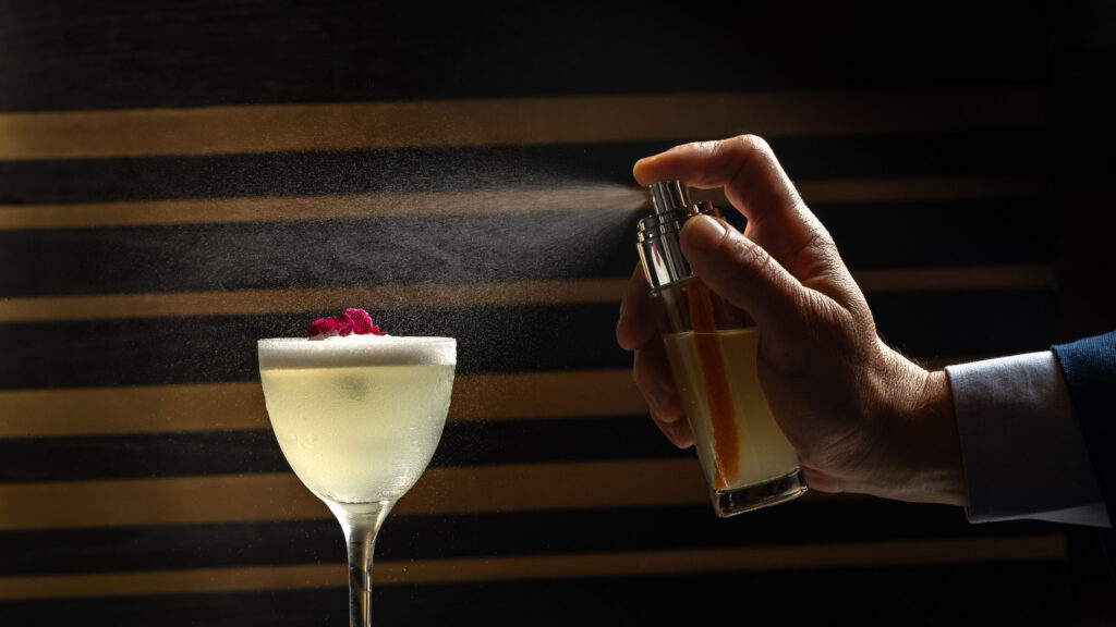 Alchemy by Loews, la coctelería como ritual multisensorial