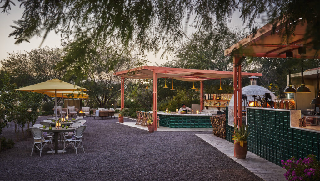 Restaurantes de chefs reconocidos, cenas privadas y cocina de territorio hacen de este hotel un destino gastronómico por sí mismo.