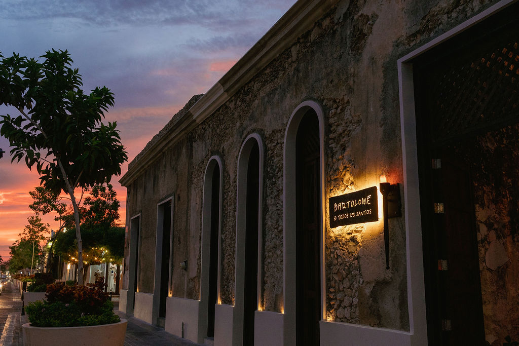 Conoce Bartolomé, restaurante de fuego, humo y coctelería de autor en Mérida  