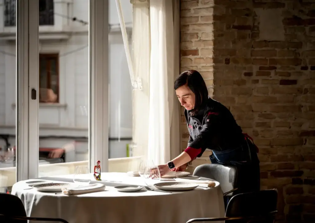 Entrevins: 20 años presumiendo de bodega y de buena comida en el centro de Valencia