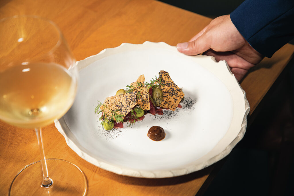 Tiradito de atún, la receta que resume la cocina de Erick Martínez Tiradito de atún, la receta que resume la cocina de Erick Martínez