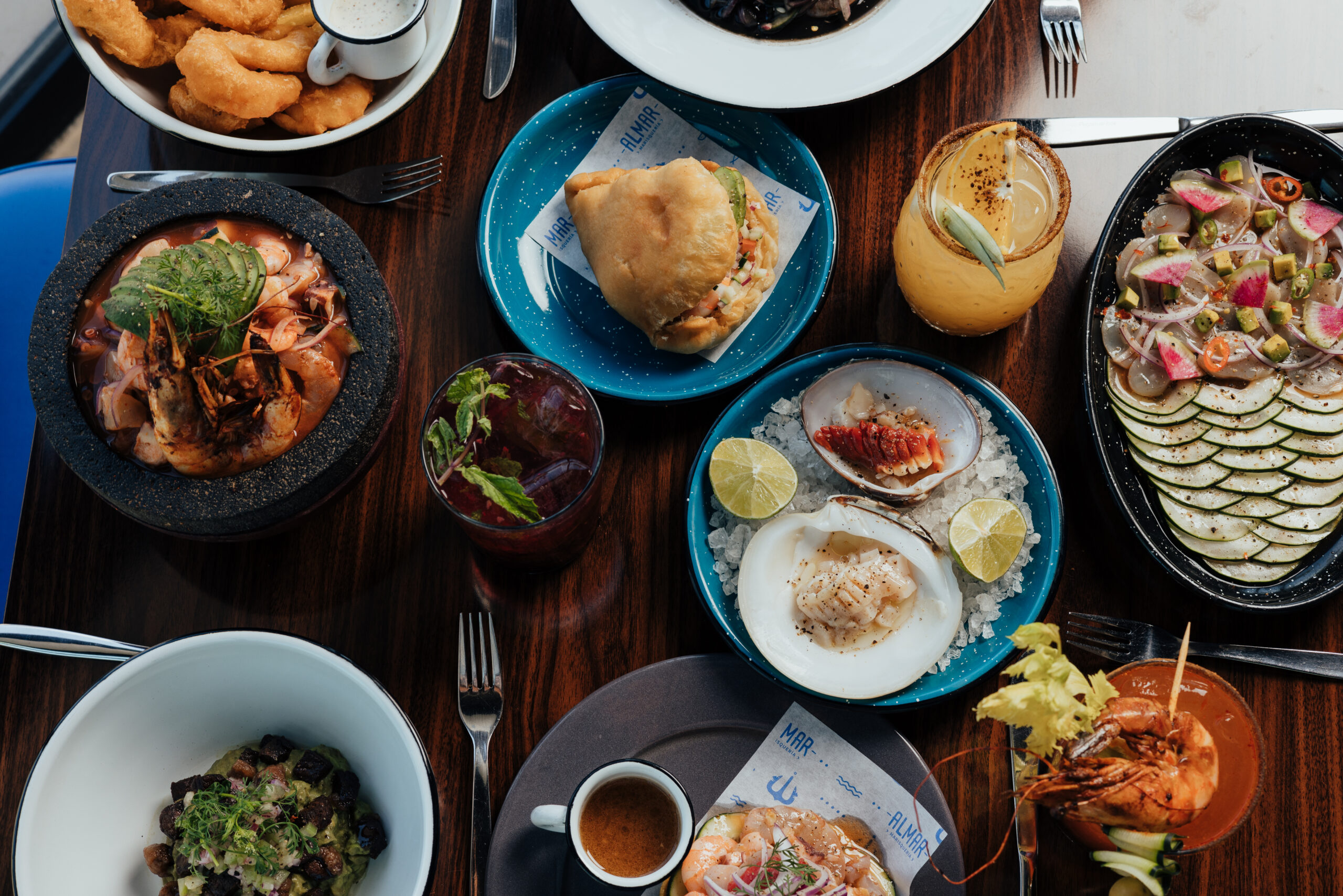 Al Mar y Conchitas: dos restaurantes que han redefinido la forma de comer mariscos en Mérida 