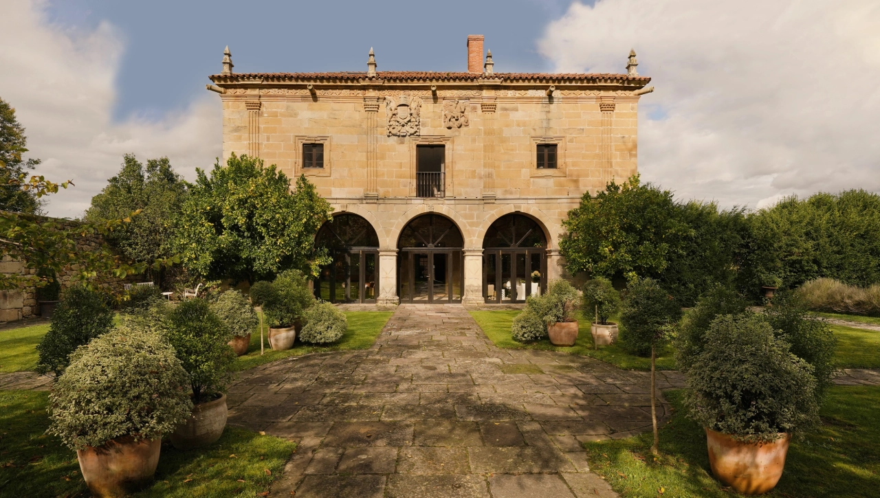 Palacio de la Helguera reivindica un verano sin prisas en el corazón de Cantabria Palacio de la Helguera reivindica un verano sin prisas en el corazón de Cantabria