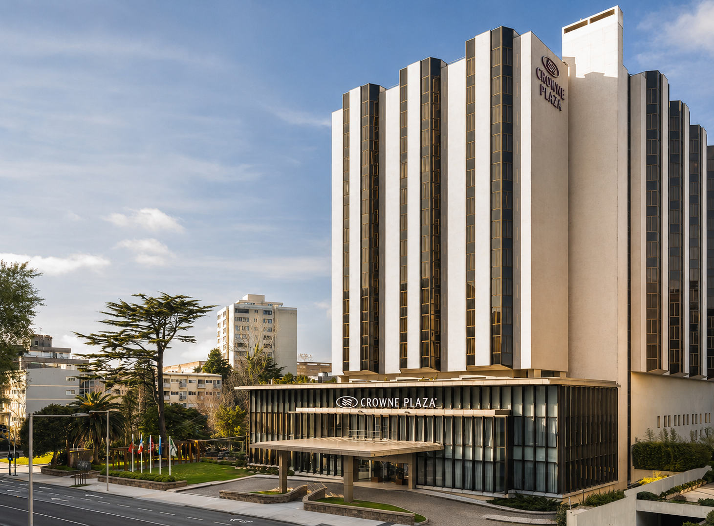 Crowne Plaza Porto, el cinco estrellas renovado entre el Atlántico y el Duero