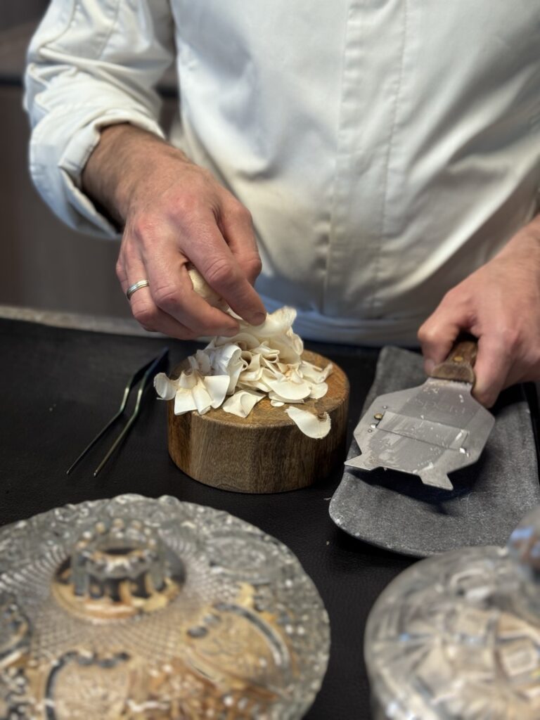 Venta Moncalvillo: cuando la tierra cocina y el vino cuenta historias