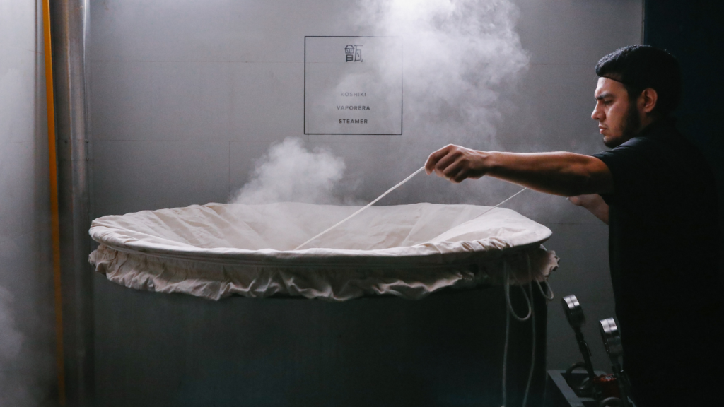 Sake: todo lo que debes saber antes de ordenar una copa