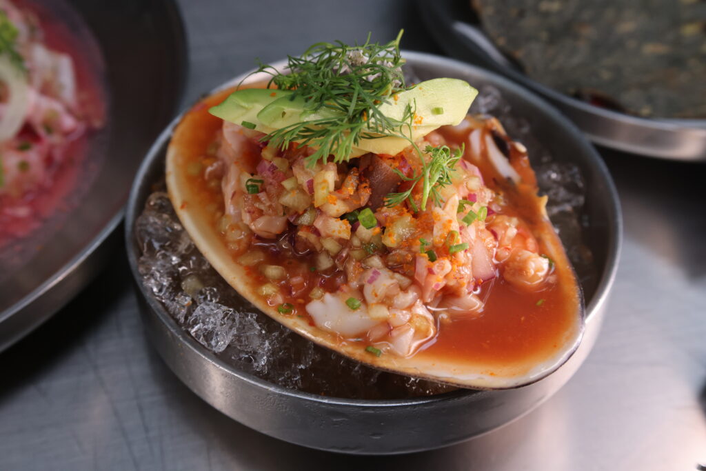El Tibur y su barra creativa de mariscos de todo México 
