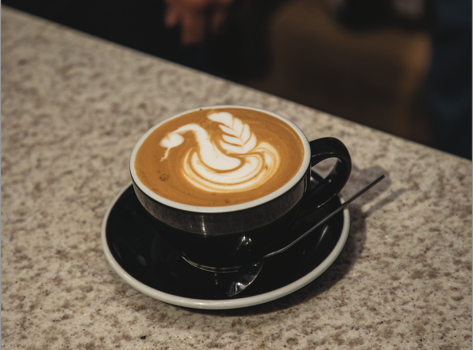 Máneken Café: 18 años de café, familia y oficio