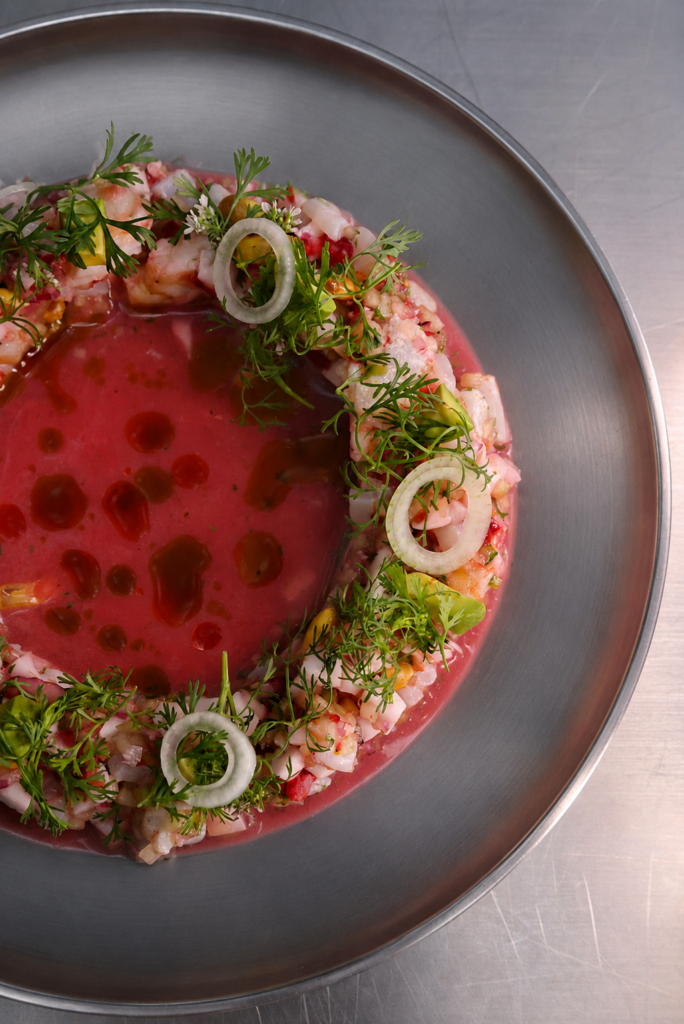 El Tibur y su barra creativa de mariscos de todo México