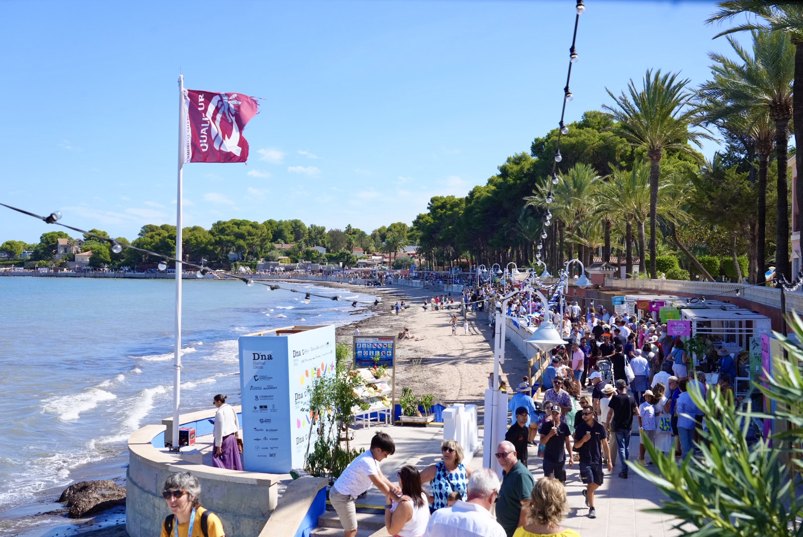 D*na reunirá a Ferran Adrià, Paco Roncero y Susi Díaz alrededor de una gran mesa frente al Mediterráneo D*na reunirá a Ferran Adrià, Paco Roncero y Susi Díaz alrededor de una gran mesa frente al Mediterráneo