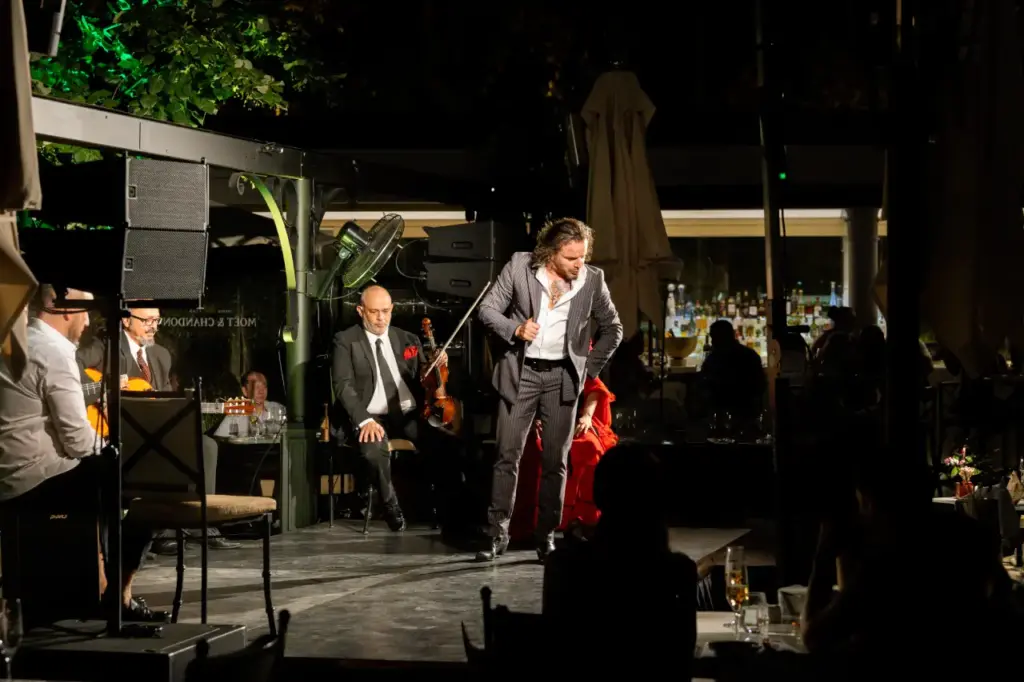 El Jardín del Ritz acoge una noche de flamenco de la mano de Tablao La Carmela